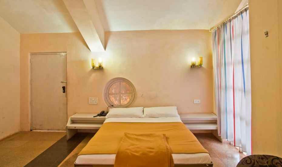 R Wood Resort Matheran Bagian luar foto