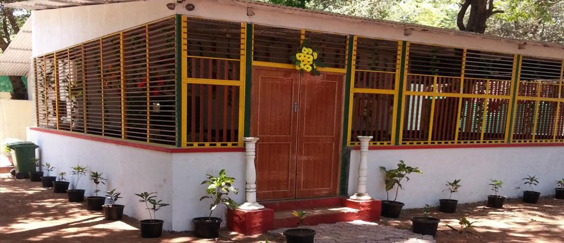 R Wood Resort Matheran Bagian luar foto