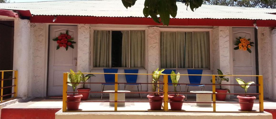 R Wood Resort Matheran Bagian luar foto