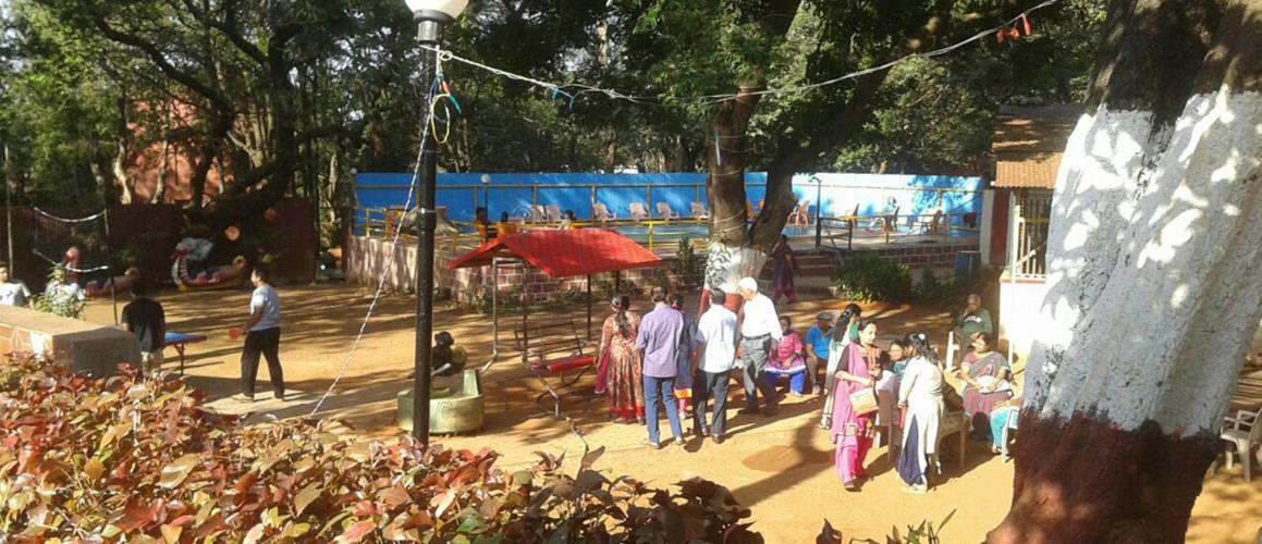 R Wood Resort Matheran Bagian luar foto