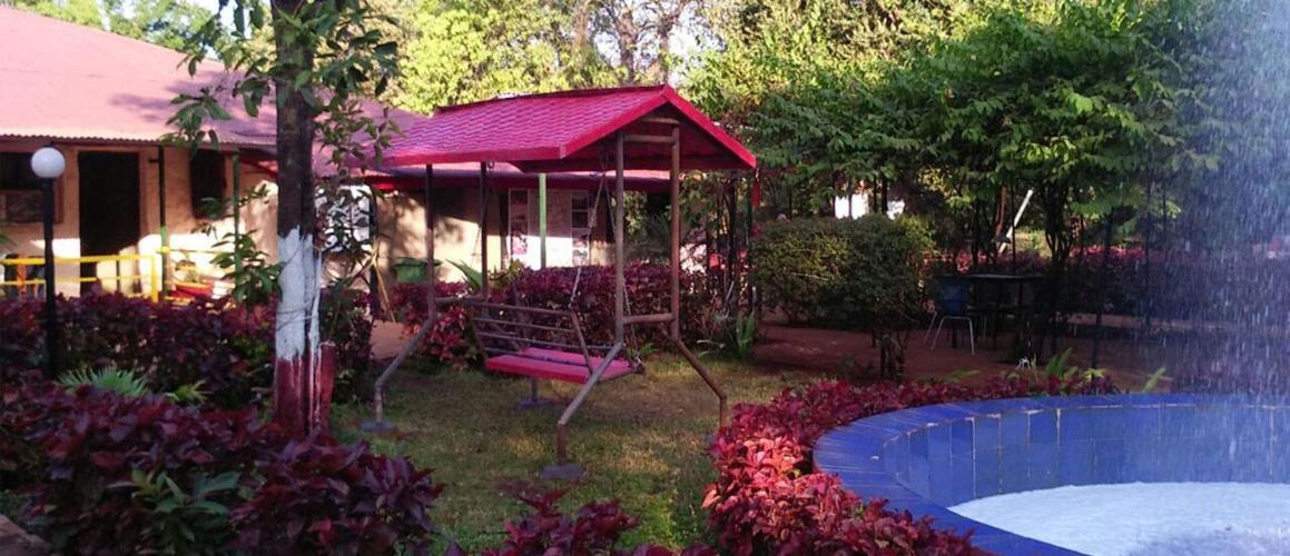 R Wood Resort Matheran Bagian luar foto