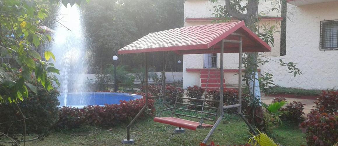 R Wood Resort Matheran Bagian luar foto